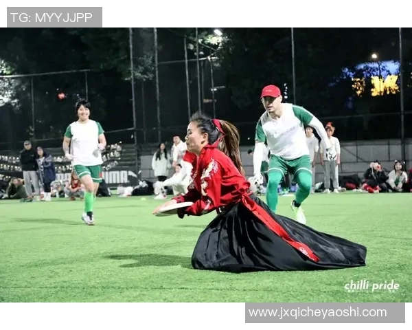 南京飞盘队的转换打法深度分析与战术解析 南京飞盘队的转换打法深度分析与战术解析