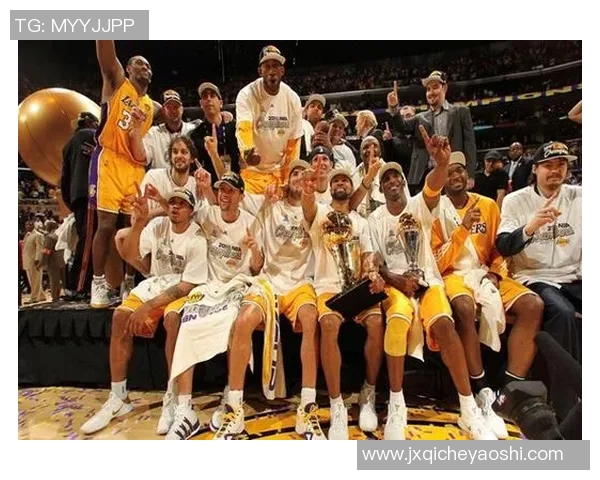 快船与墨尔本精彩对决回放全程回顾与精彩瞬间分析 快船与墨尔本精彩对决回放全程回顾与精彩瞬间分析